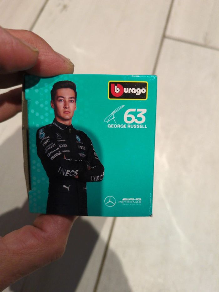 Formule 1 mercedes F1W14E bburago - photo numéro 4