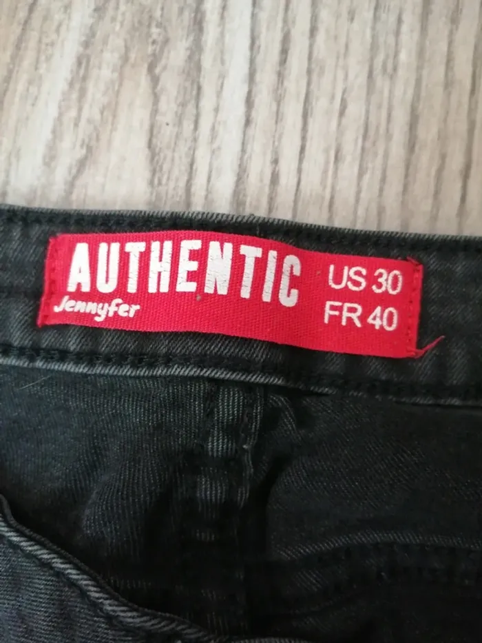 Jeans skinny noir délavé avec rubans rouge et blanc / jennyfer / (40) - photo numéro 9