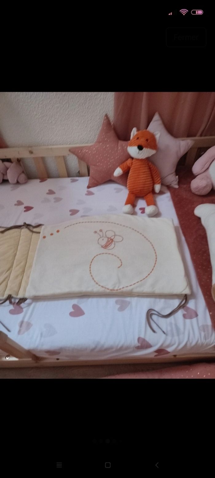 Tour de lit Winnie l'ourson - En très bon état - Disney - Beige et orange - photo numéro 3