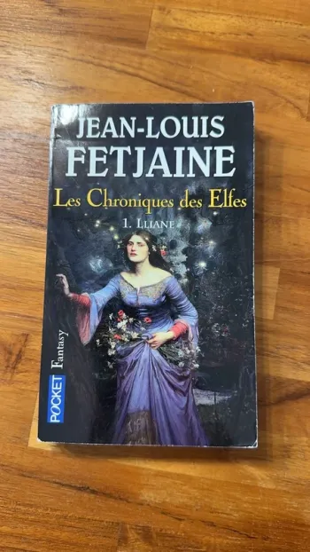 Livre la chroniques des elfes 1