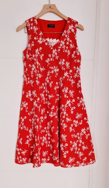 Robe d'été en broderie anglaise