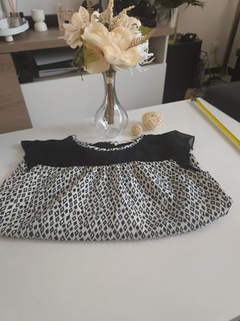 Top Camaïeu bleu et blanc Taille M très bon état