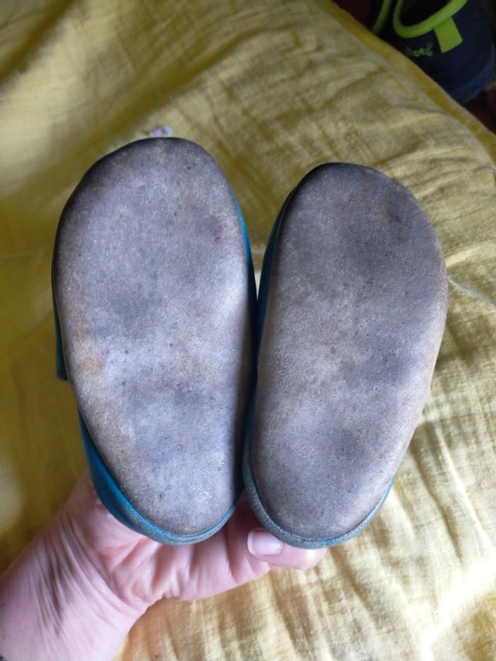 Chaussons tout cuir taille 22 - photo numéro 3
