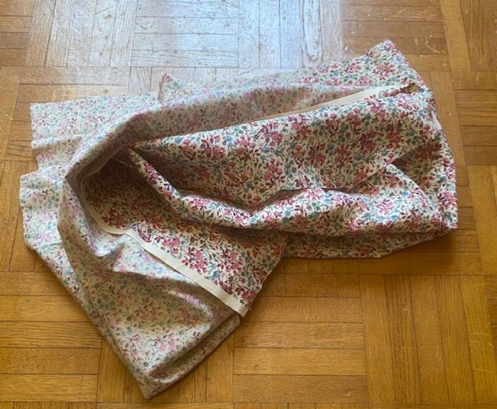 Tissu imprimé à fleurs - photo numéro 2