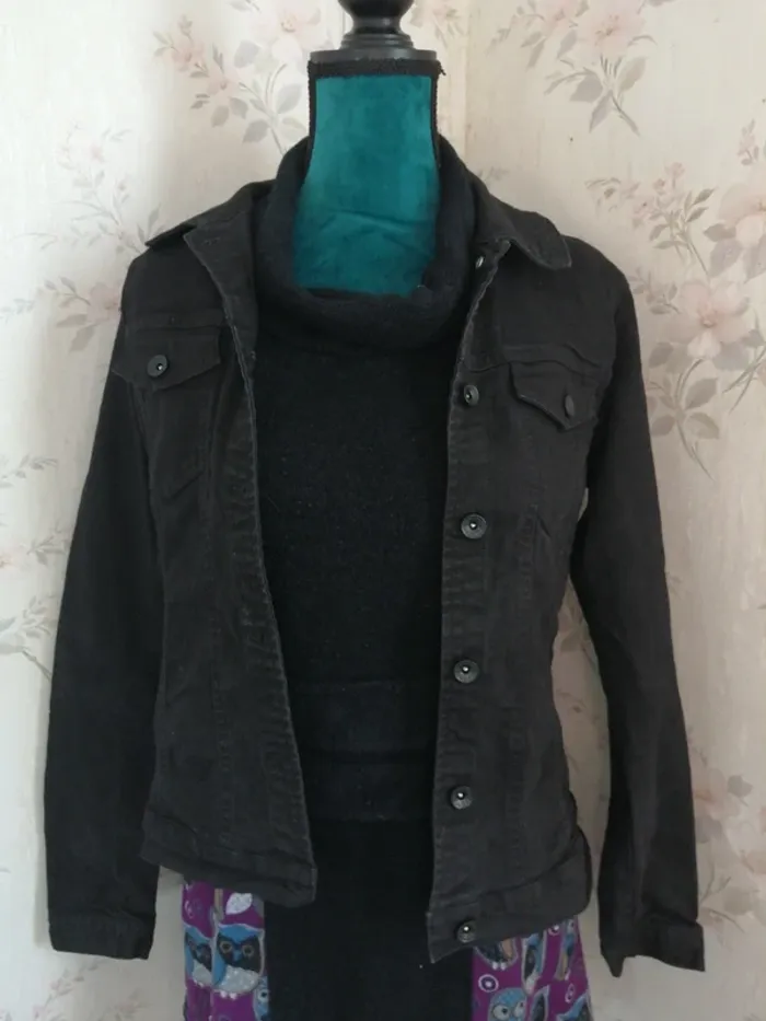 Veste en jeans noire avec poches et boutons / esmara / (42) - photo numéro 2
