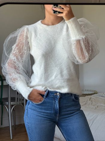 Pull blanc élégant manches tulle et sequins – Taille unique