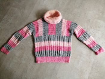 Pull col roulé raye rose et gris Tricoté main