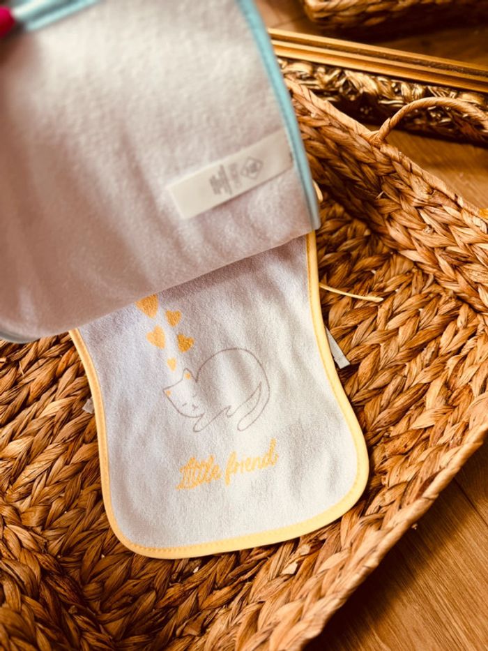 Lot de 7 bavoirs éponges garçon Tex jaune et bleu turquoise Neufs 💙 - photo numéro 7