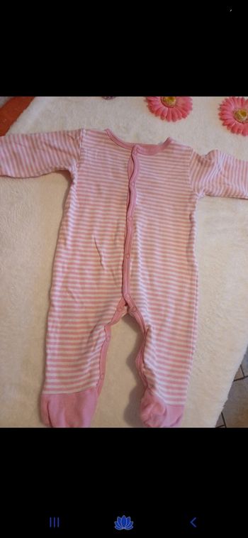 Pyjama bébé taille 6 mois
