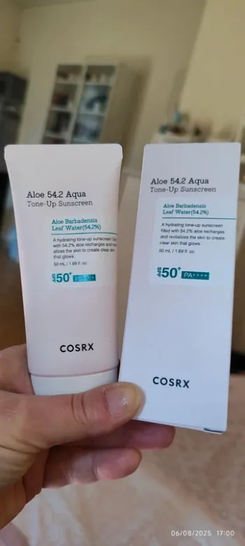 Kbeauty Cosrx Aloe 54.2 Aqua Tone Up Sunscreen Teinté Rose Naturel SPF 50 PA4+ 50ml