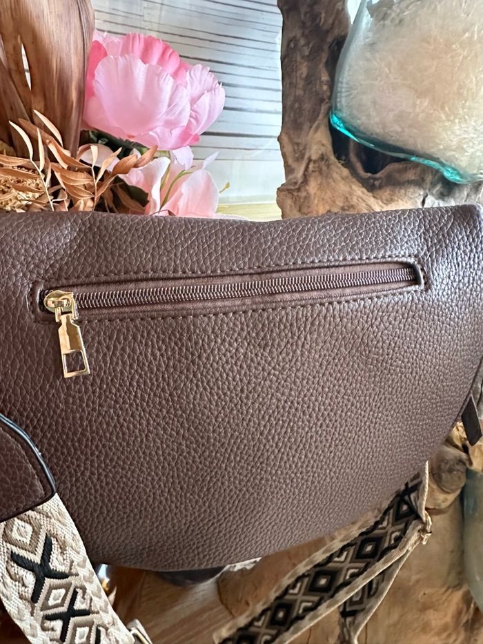Sac banane chocolat avec porte-monnaie - photo numéro 4