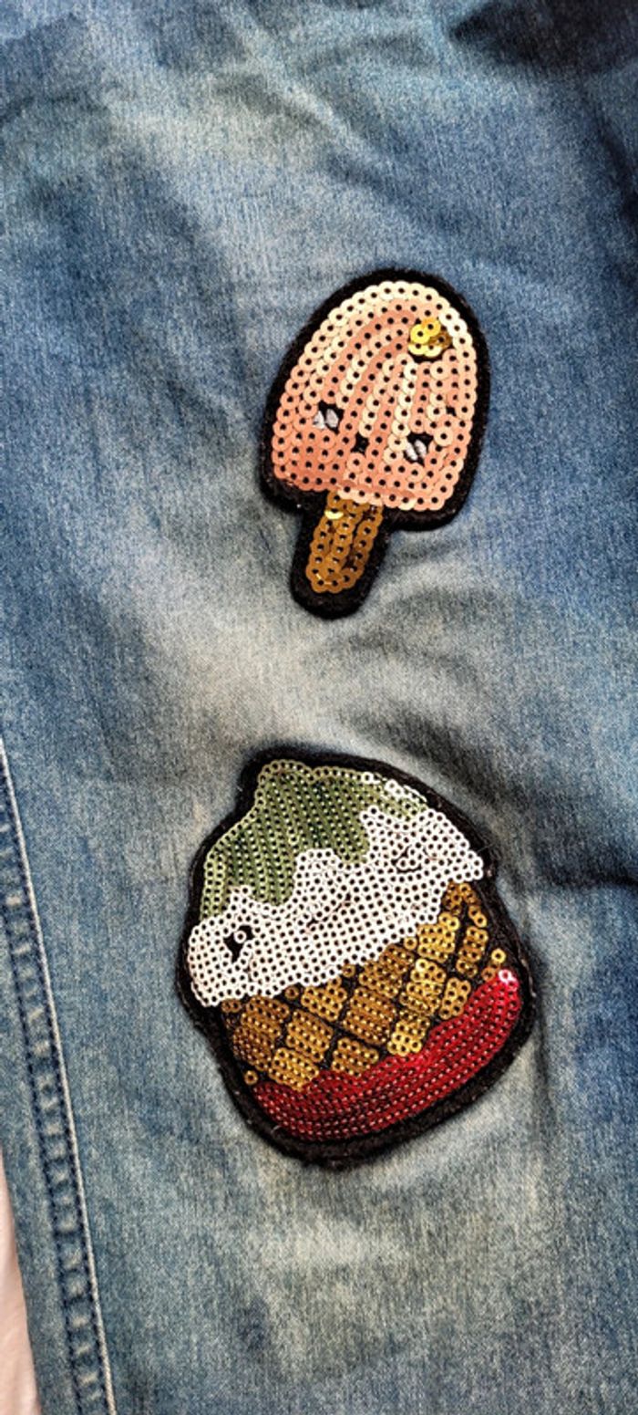 Jean bleu Calzedonia Taille S écussons sequins - photo numéro 2