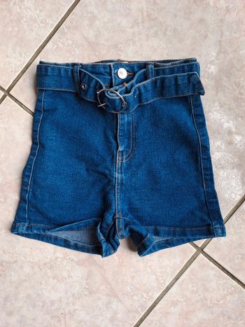 Short jean brut