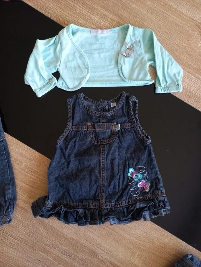 Jean's robe et 2 hauts bébé fille 6 mois - photo numéro 4
