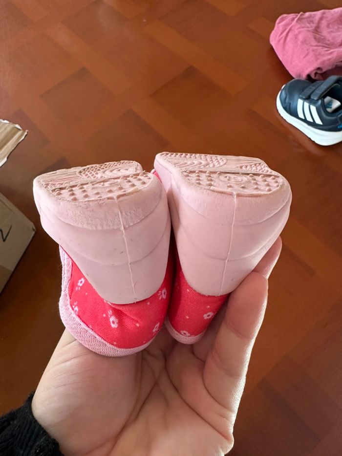 Chausson fille taille 19 - photo numéro 4