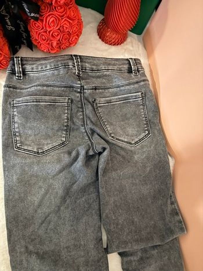 Jean gris délavé – C&A – Taille 12 - photo numéro 4