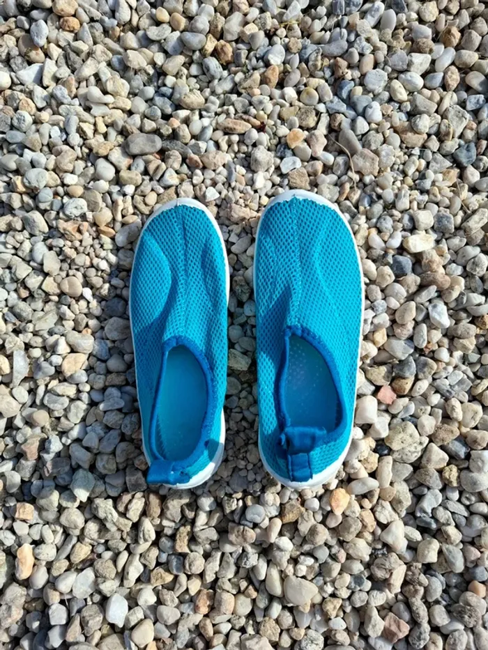 Chaussures aquatiques enfant - 32/33 - très bon état