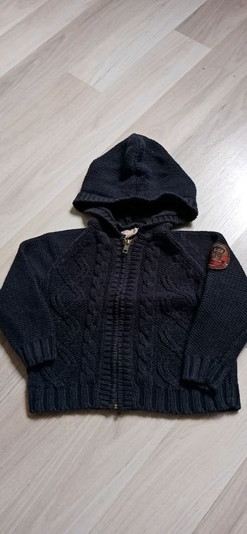 Gilet noir T 12 Mois