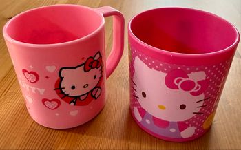 Lot de 2 tasses « Hello Kitty »