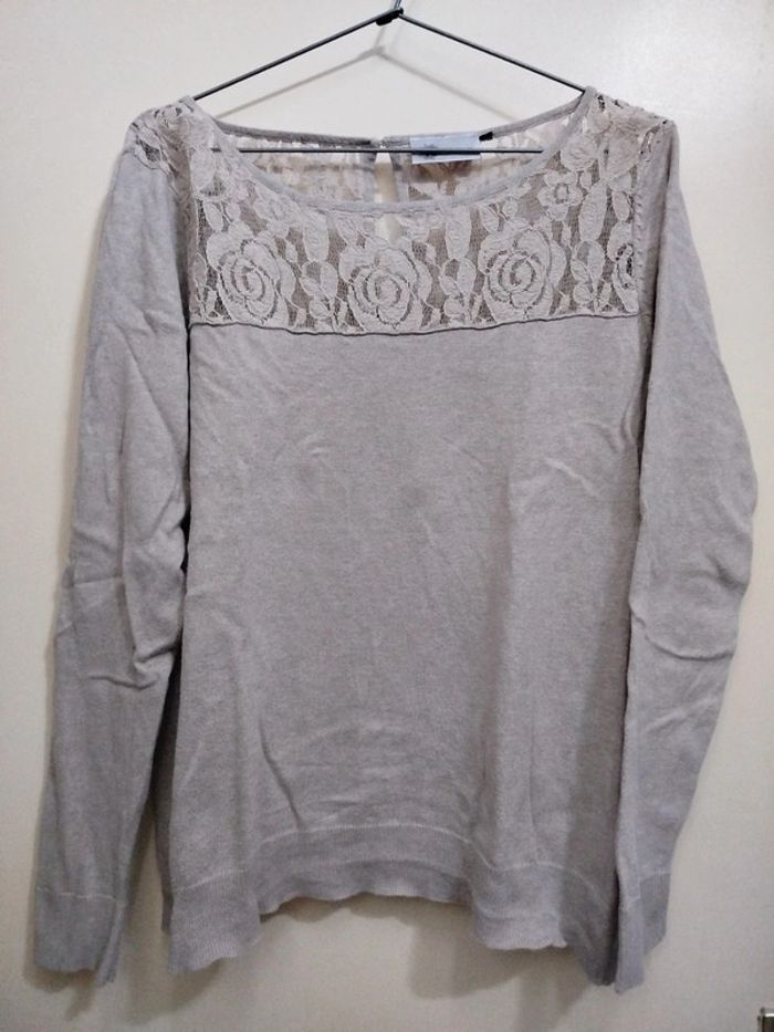 Pull col dentelle ample boutons dans le dos taille L femme hiver