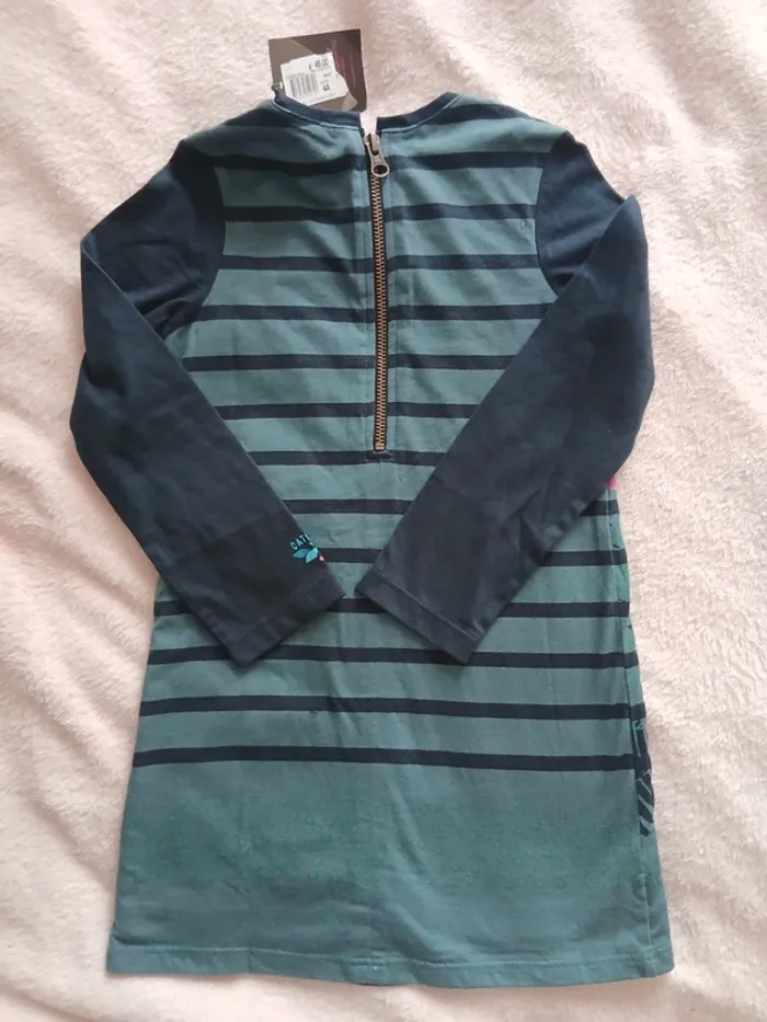 Jolie robe neuve Catimini 4 ans - photo numéro 4