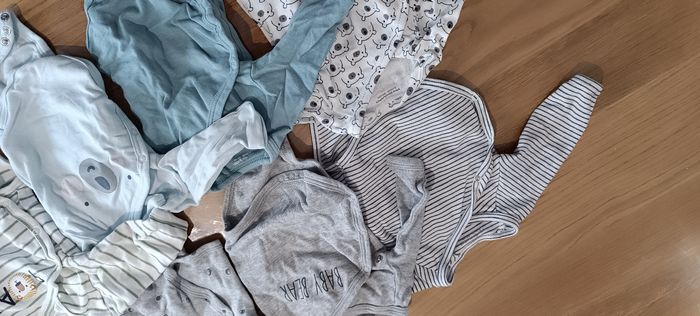 Lot Bodies Vertbaudet en 3 mois à peine porté. - photo numéro 2