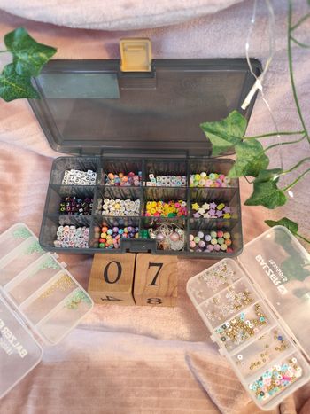 Lor de perles avec boîtes de rangement 