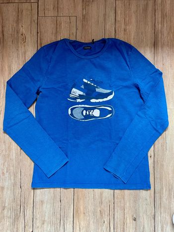 T-shirt IKKS. Taille 14 ans. Tbe
