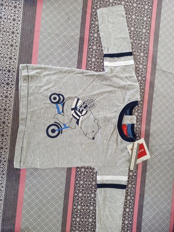 T-shirt manches longues neuf