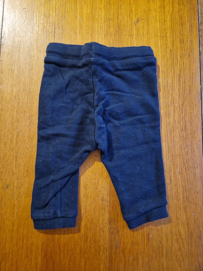 Lot 3 pantalons 6 mois - photo numéro 5