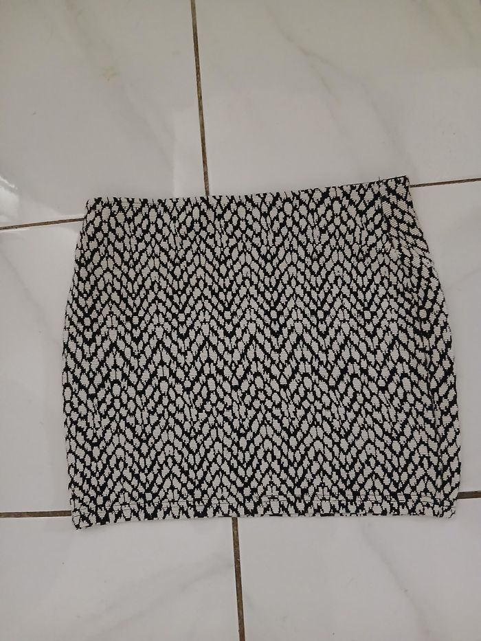 Mini jupe femme taille 38 mztiere acrilyque marque camaieu - photo numéro 2