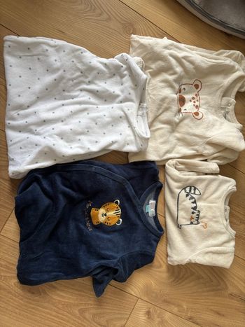 Lot pyjama 12 mois 