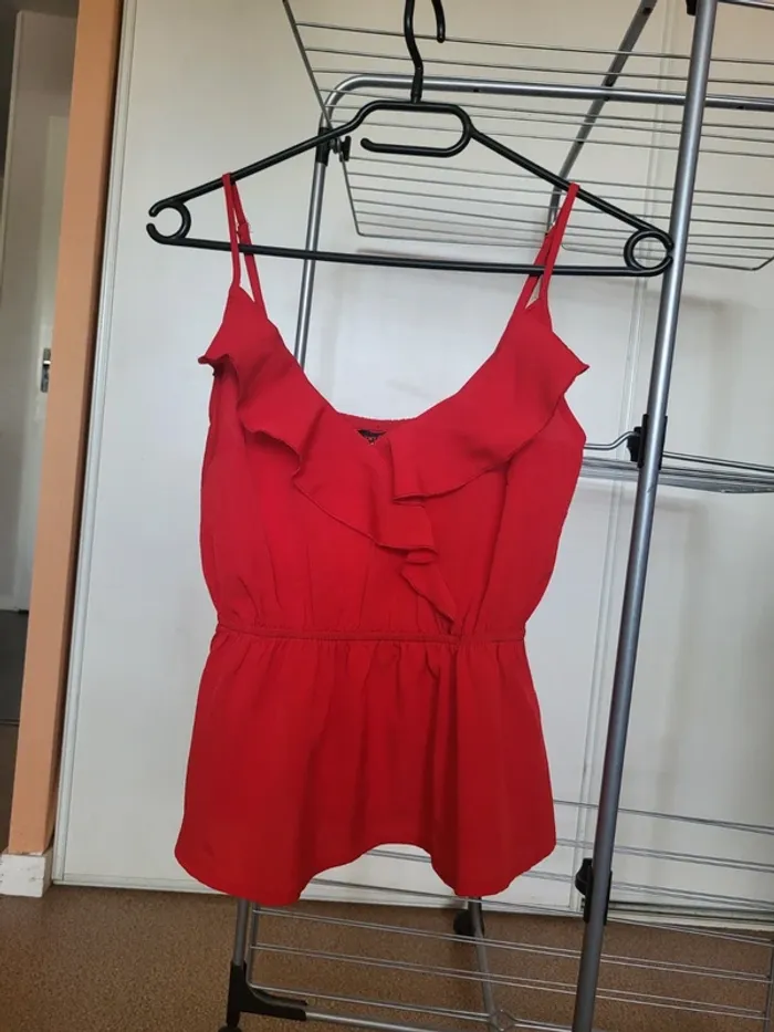 Débardeur fin rouge - photo numéro 2