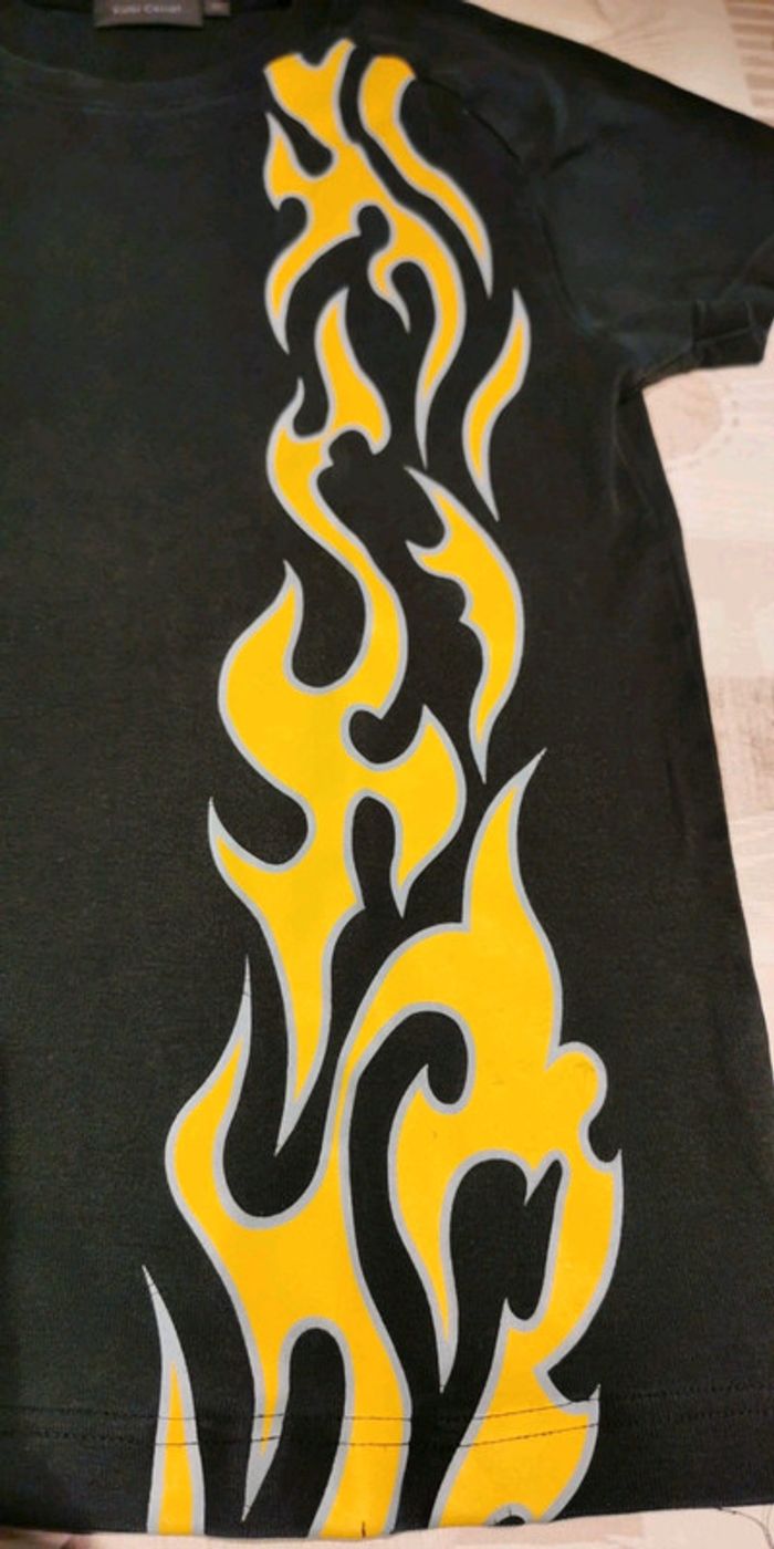 T-shirt flammes - photo numéro 4