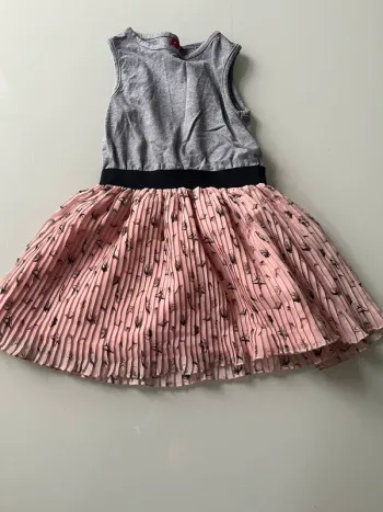 Robe courte