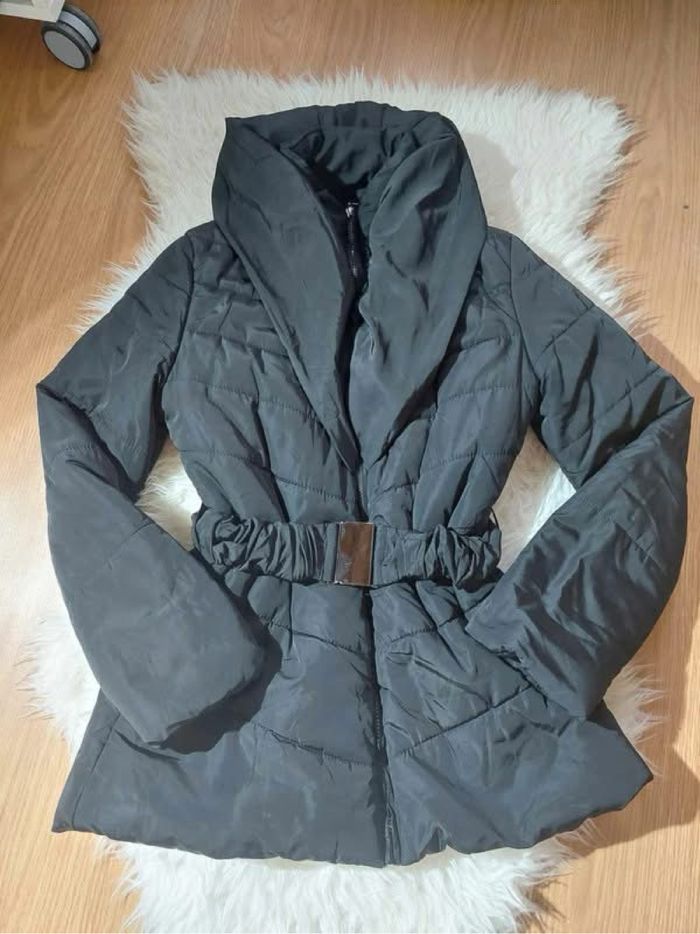 Manteau noir ceinture T38 TBE ❄️ - photo numéro 2