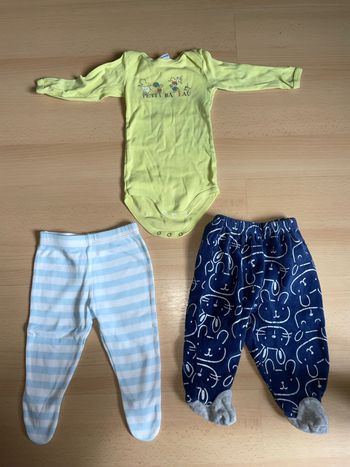 Lot bas de pyjamas body taille 6 mois