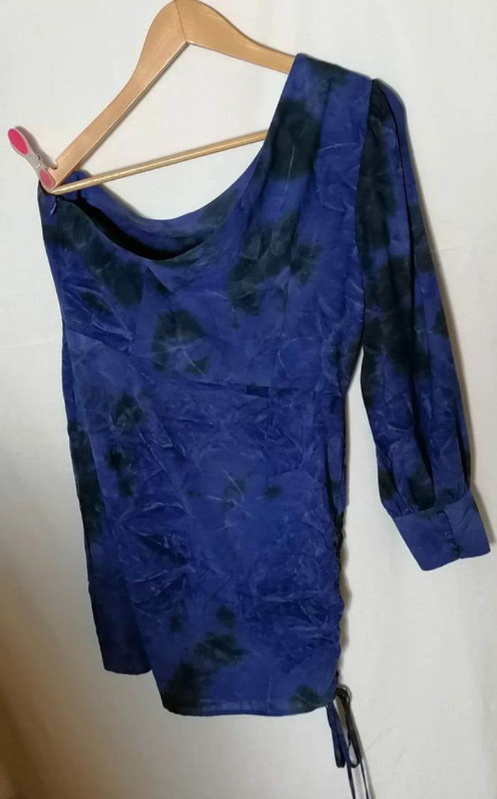 Robe à une manche bleu roi et noir taille 42 Missguided - photo numéro 8
