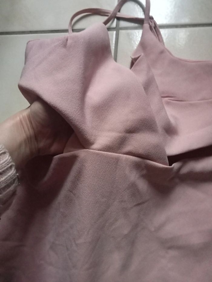 Très jolie robe à bretelles - photo numéro 5