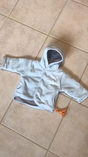 Veste à capuche