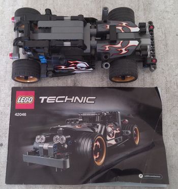Lego technic   42046  ( voiture)