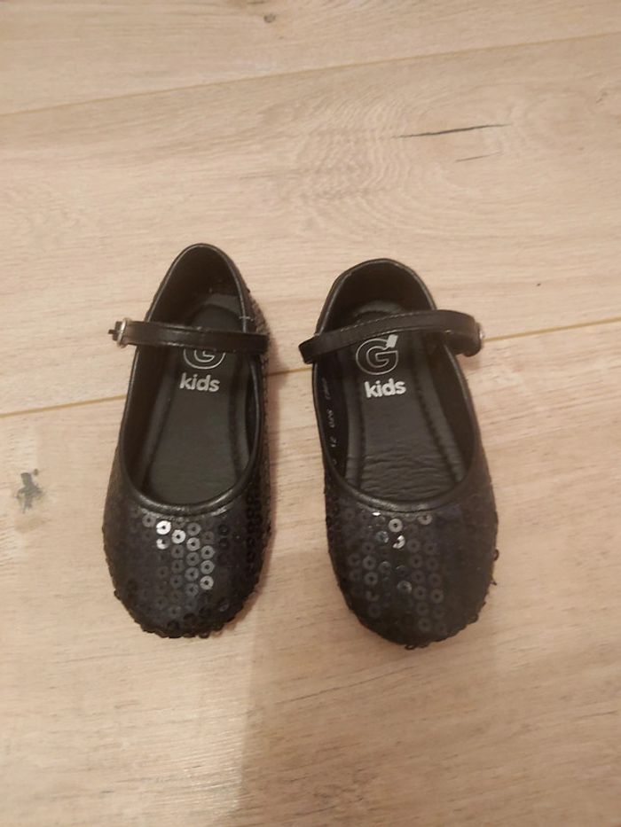 Ballerines noires Gémo taille 23 (78) - photo numéro 2