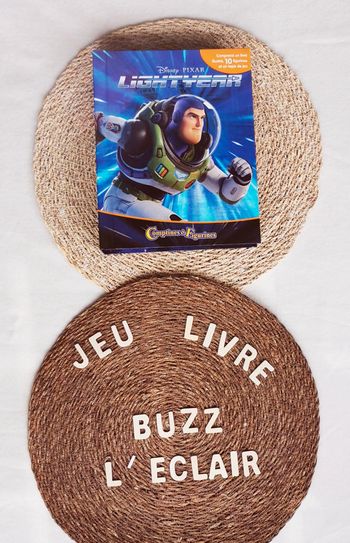 Livre 📙 Disney, comptines et figurines, buzz l'éclair, NEUF