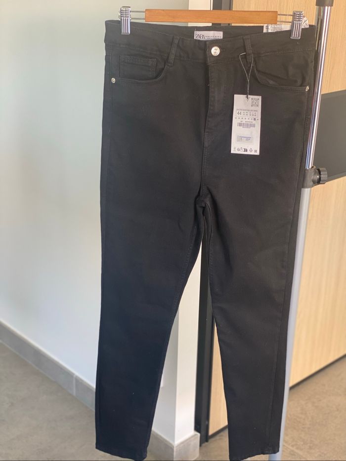 Pantalon neuf taille 44 Zara - photo numéro 2