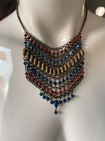 Collier fantaisie chaînettes et perles