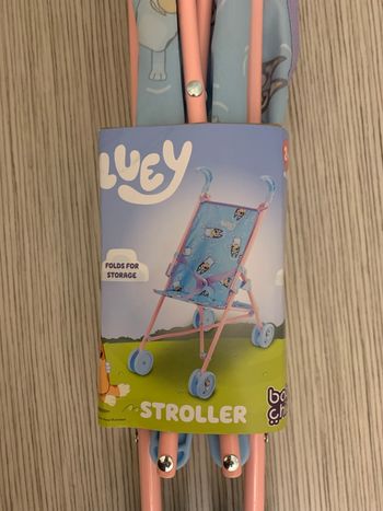 Poussette cane poupon et poupée bluey