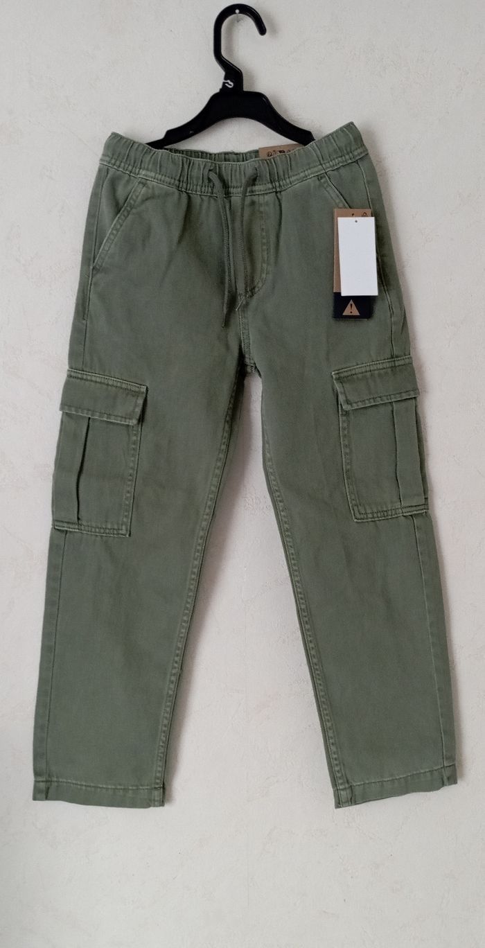 Pantalon cargo pour garçon de 7 ans