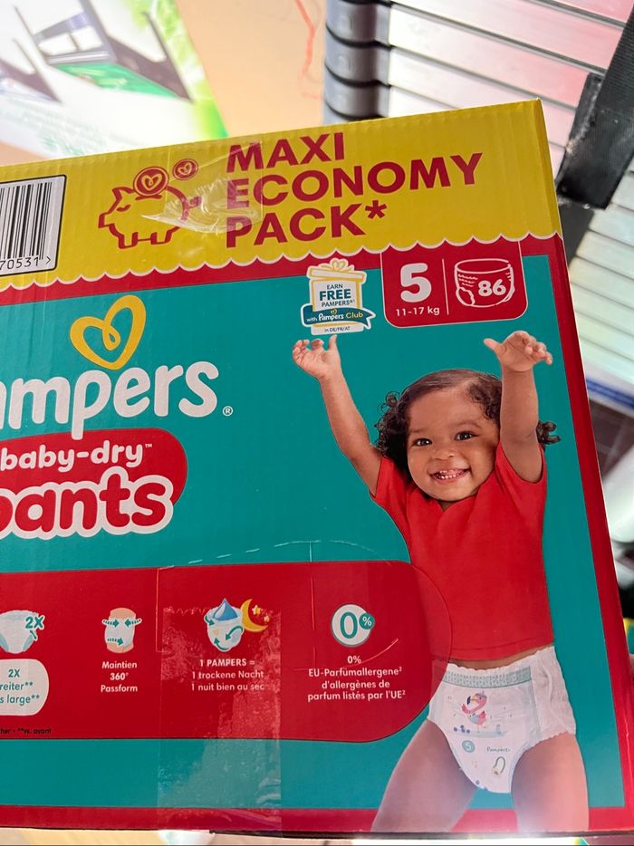 Couches Pampers taille 5 pants