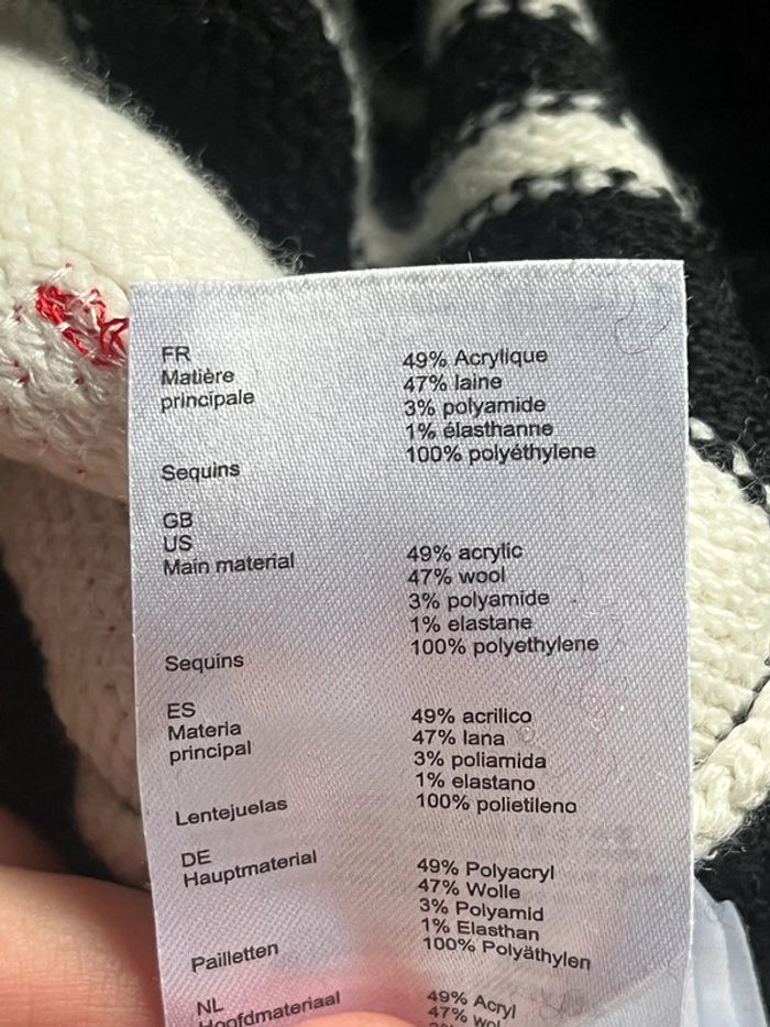 Pull noir blanc et sequins rouge Maje M - photo numéro 8