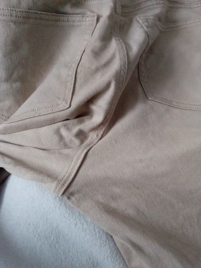 Pantalon jean Large beige taille 44 - photo numéro 10